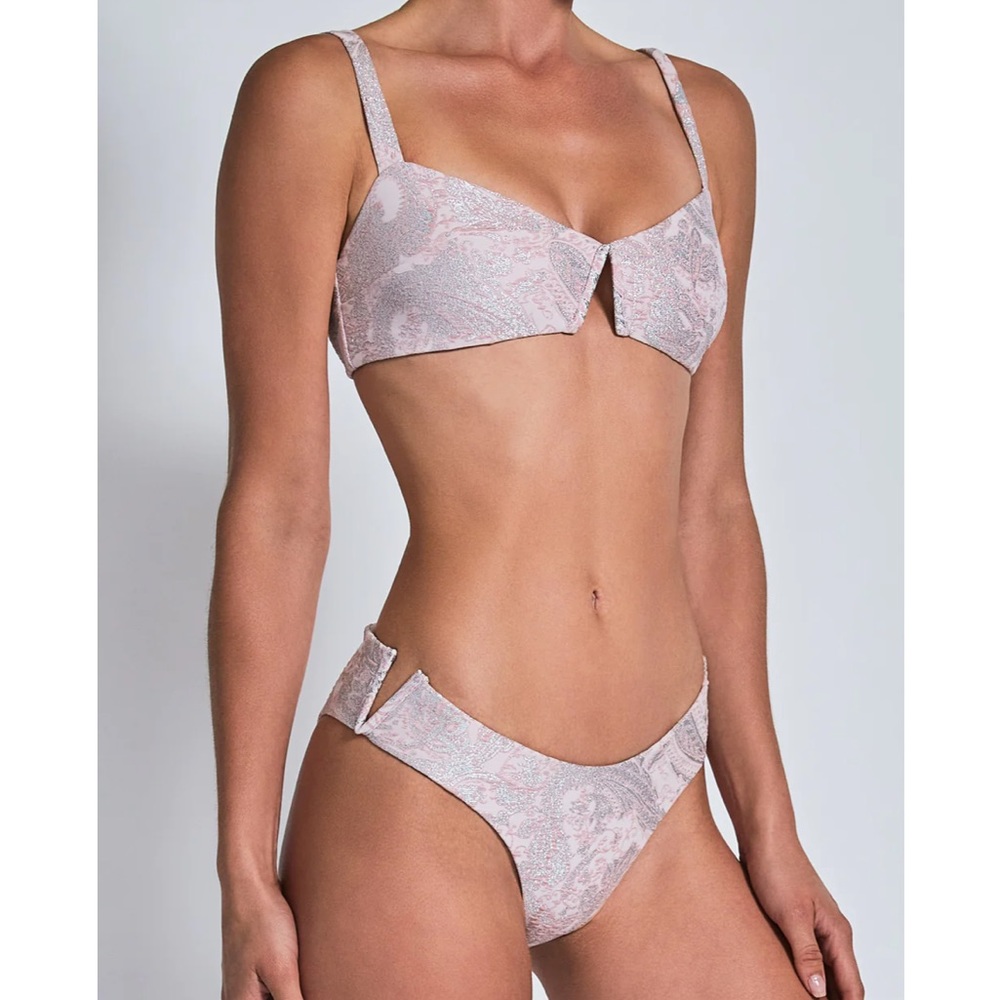 NWT Devon Windsor Maeve Bikini Top on Pink and Silver